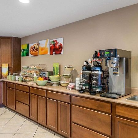 Quality Inn Μπέρλινγκτον Εξωτερικό φωτογραφία